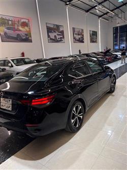 نيسان سنترا